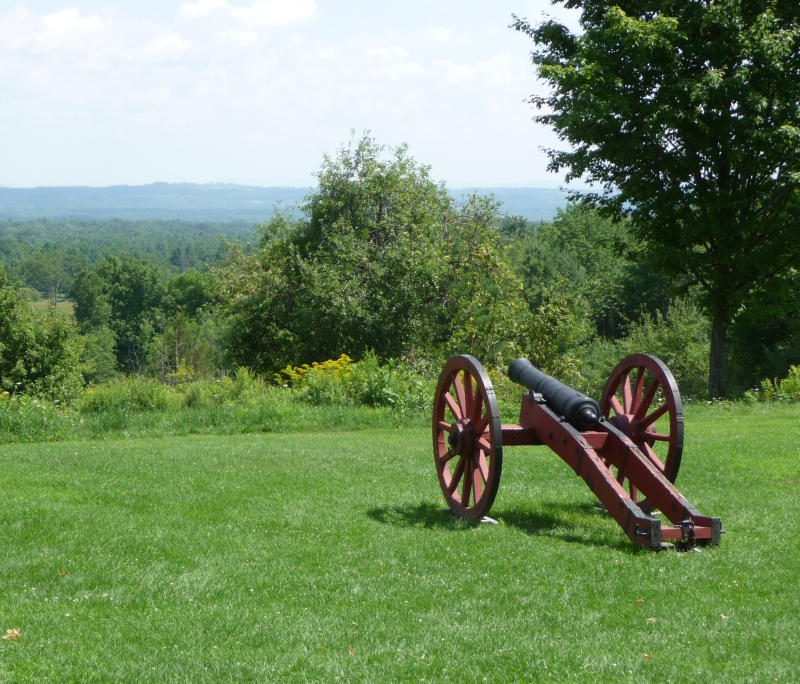 Cannon pointing over a valley at the Saratoga NHP
