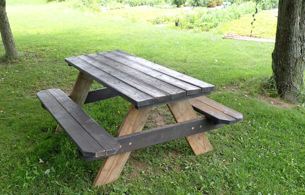 Picnic Table